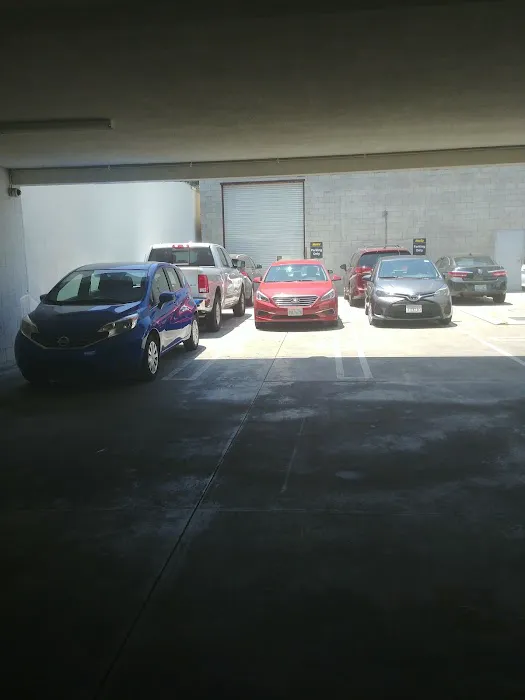 Hertz Car Rental - Canoga Park - Canoga Avenue Picture 1