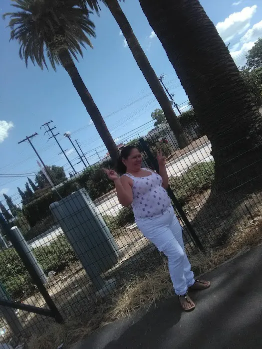 Hertz Car Rental - Canoga Park - Canoga Avenue Picture 4