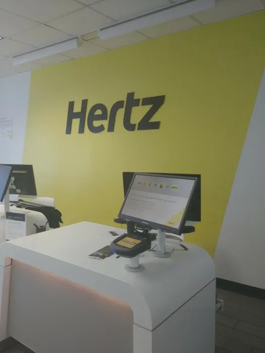 Hertz Car Rental - Canoga Park - Canoga Avenue Picture 8
