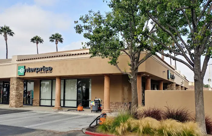 Enterprise Rent-A-Car Picture 4