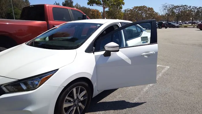 Dollar Car Rental Picture 1