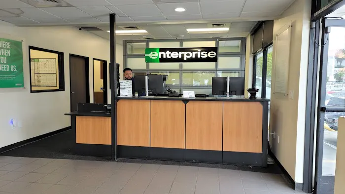 Enterprise Rent-A-Car Picture 1