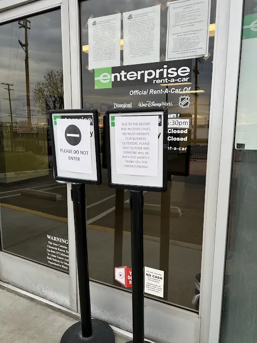 Enterprise Rent-A-Car Picture 2