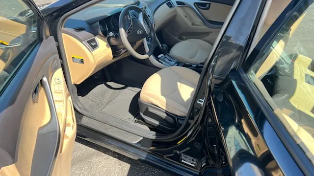 City Ride Car Rental Picture 1