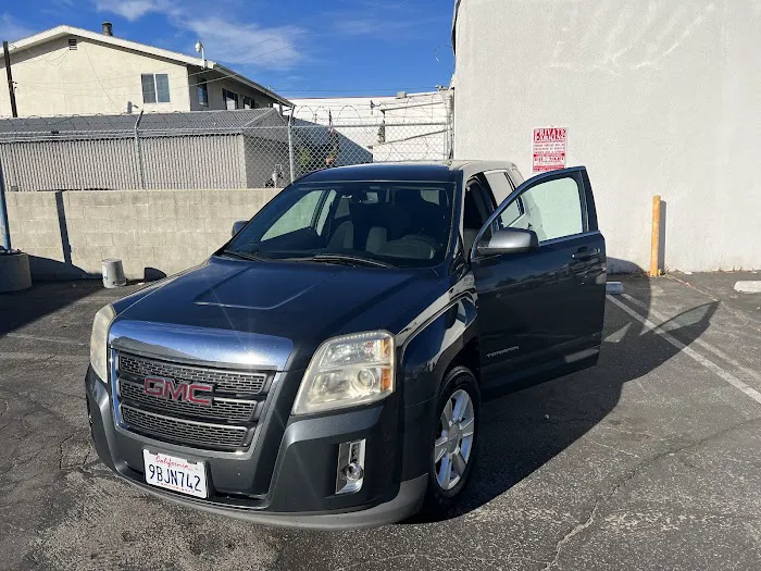 City Ride Car Rental Picture 2