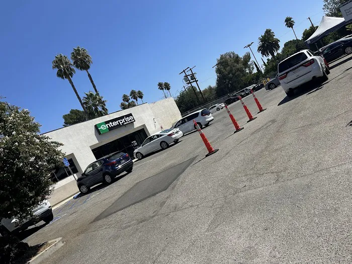Enterprise Rent-A-Car Picture 10