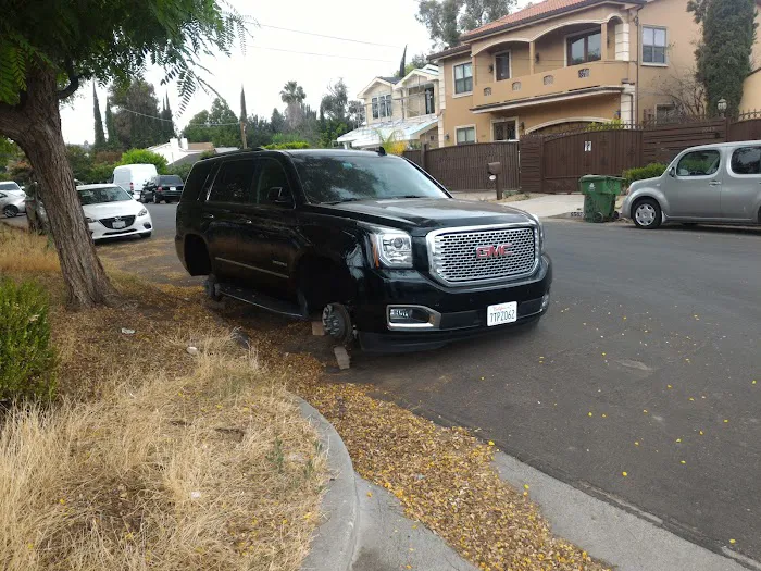 Avis Car Rental Picture 5