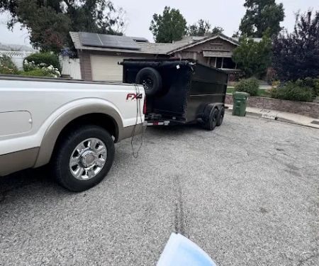 Dump trailer for rent