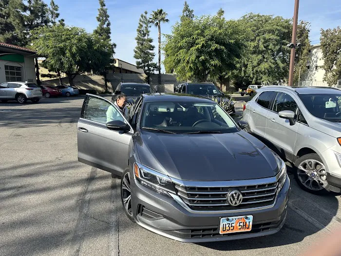 Enterprise Rent-A-Car Picture 3