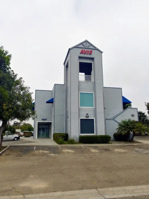 Avis Car Rental Picture 2