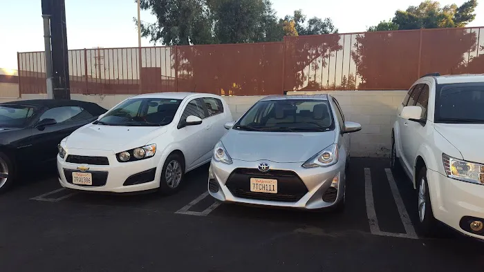 Hertz Car Rental - Northridge - Devonshire Boulevard Picture 3