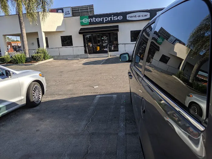 Enterprise Rent-A-Car Picture 5