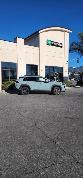 Enterprise Rent-A-Car Picture 3