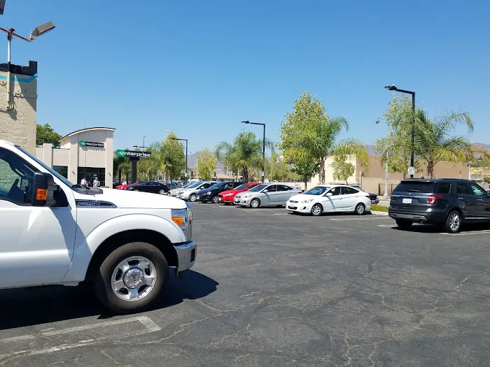Enterprise Rent-A-Car Picture 1