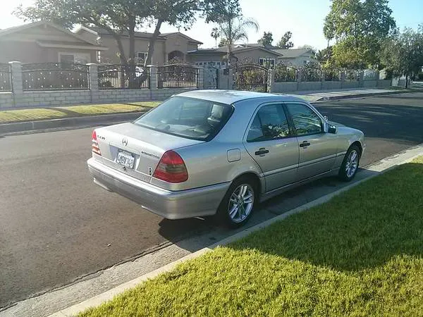 Rent-A-Benz Picture 9