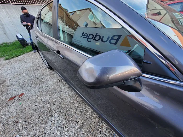 Avis Car Rental Picture 6