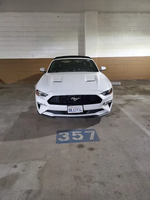 Hertz Car Rental - North Hollywood - Lankershim Boulevard Picture 8