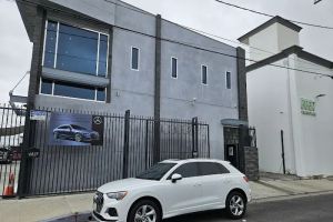 Auto Service Center
