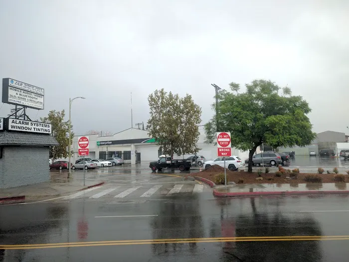 Enterprise Rent-A-Car Picture 3