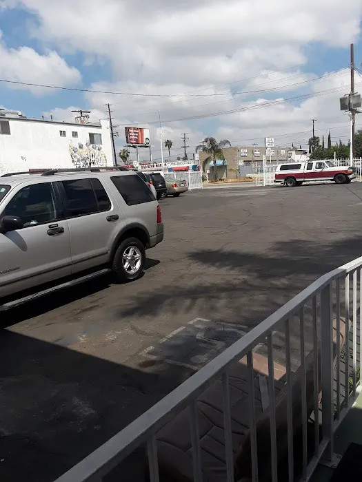 Costless Car Rental (NORTH HOLLYWOOD) Picture 8