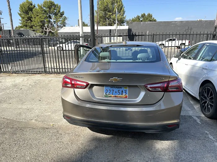 Avis Car Rental Picture 7