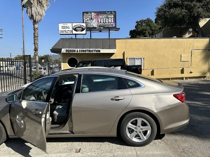 Avis Car Rental Picture 2
