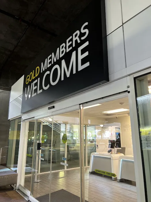 Hertz Car Rental - Burbank - Hollywood Burbank Airport (BUR) Picture 1