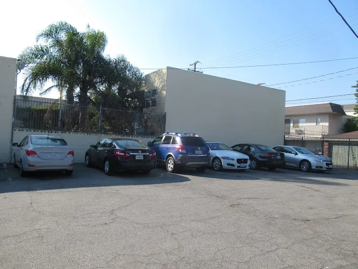 Hertz Car Rental - Burbank - South Victory Boulevard Picture 4