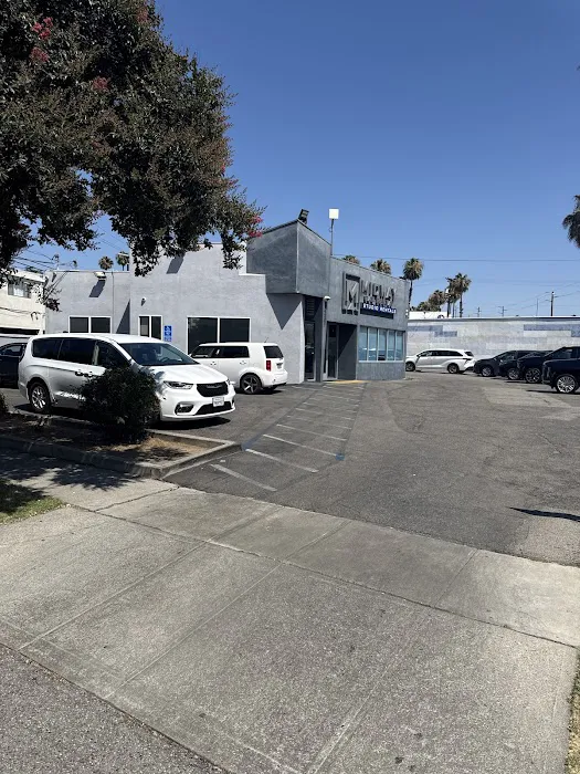 Midway Car Rental N Hollywood Picture 3
