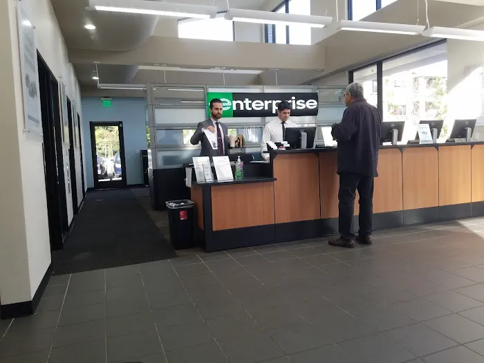 Enterprise Rent-A-Car Picture 8