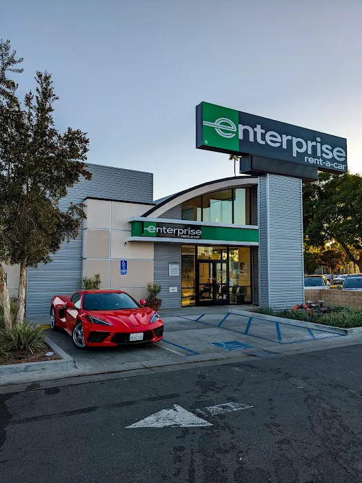 Enterprise Rent-A-Car Picture 3