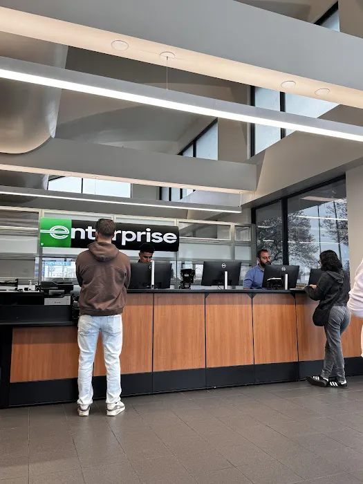 Enterprise Rent-A-Car Picture 5