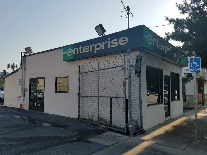 Enterprise Rent-A-Car Picture 1