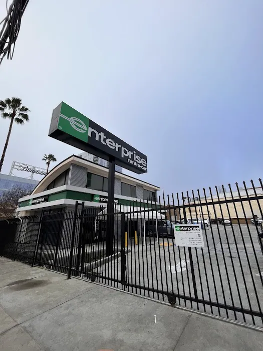 Enterprise Rent-A-Car Picture 4