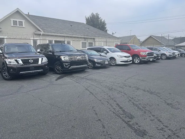 Enterprise Rent-A-Car Picture 3