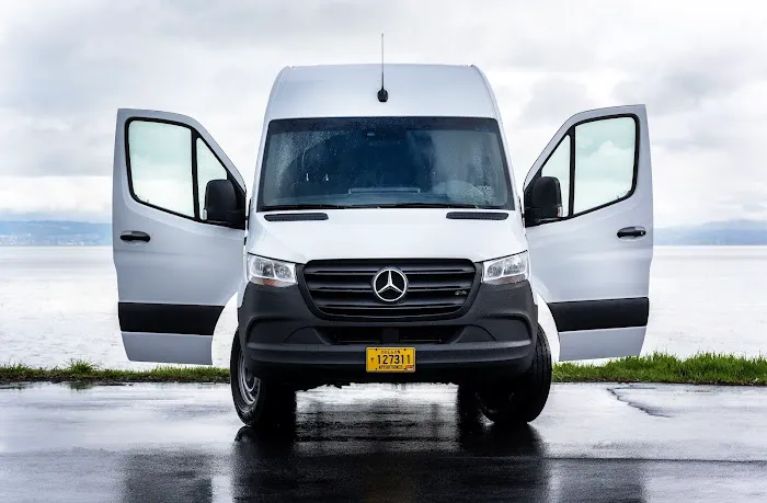 Bandago Van Rental Picture 8