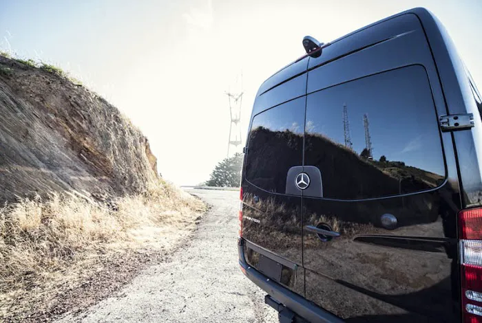 Bandago Van Rental Picture 3