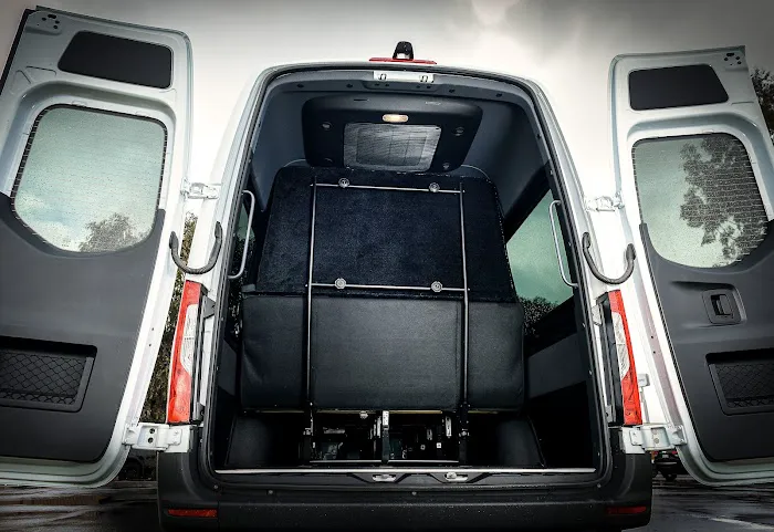 Bandago Van Rental Picture 4