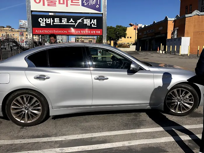 Lee Car Rental Picture 6