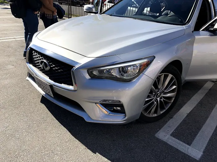 Lee Car Rental Picture 2