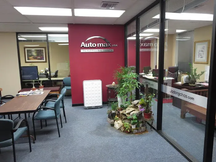 Citi rent car (mid wilshire) / Autobank rent car (Ktown) Picture 7