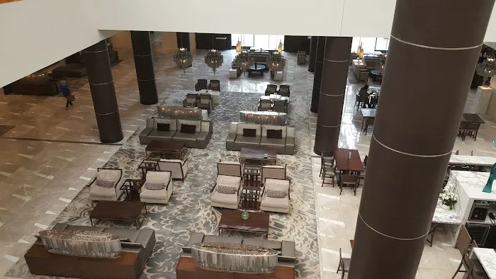 Hertz Car Rental - Los Angeles - Westin Bonaventure Picture 8