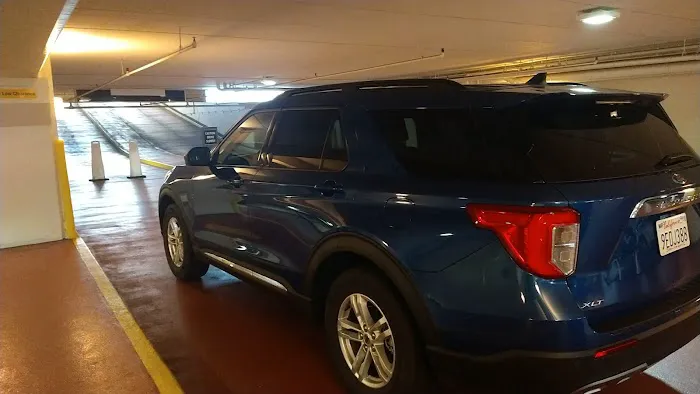 Hertz Car Rental - Los Angeles - Westin Bonaventure Picture 6
