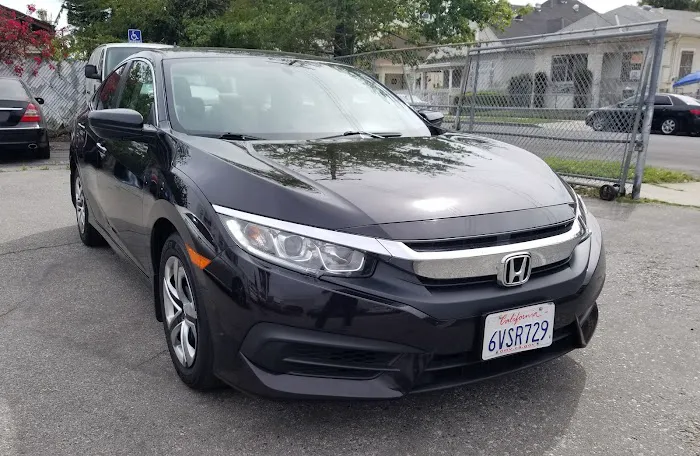 Cacao Rental Car Picture 9