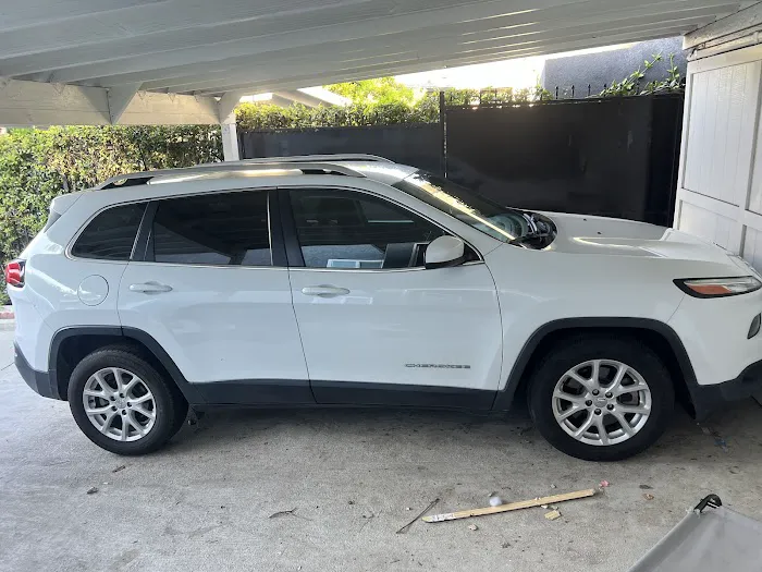 699 Rent A Car Picture 4