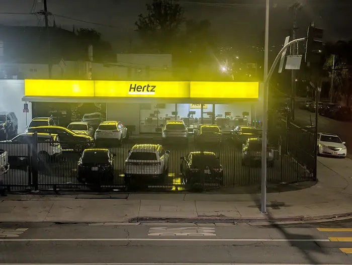 Hertz Car Rental - Los Angeles - Beverlyla Brea Hle Picture 6