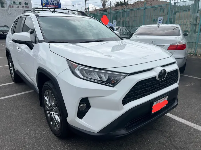 New Ktown Rental Car Picture 8