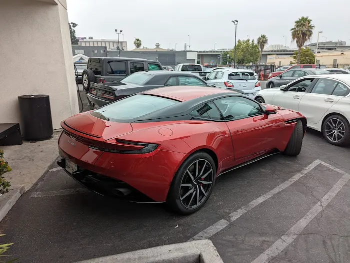Enterprise Rent-A-Car Picture 9