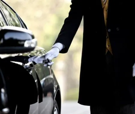 Iconic Car Rentals Picture 7