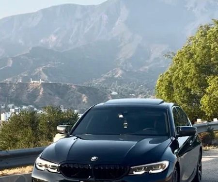 Mobi | Car Rental Marketplace - Los Angeles